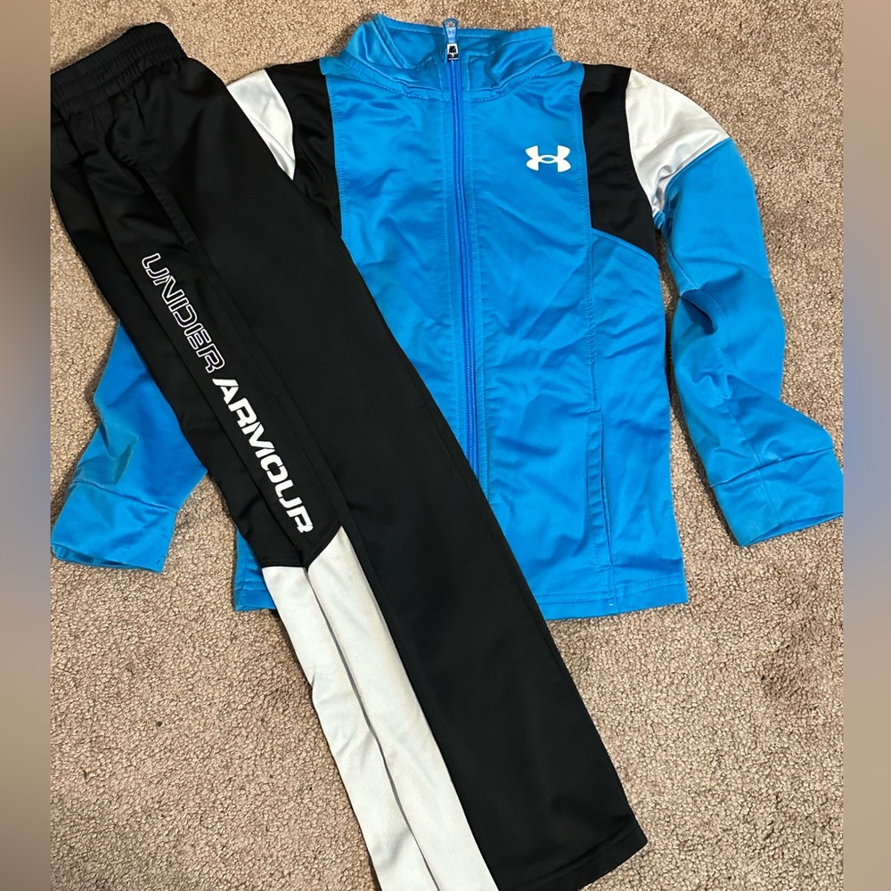 Under Armour track suit